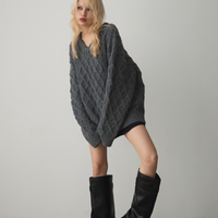 V-neck knit tops