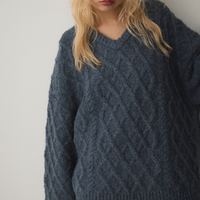 V-neck knit tops