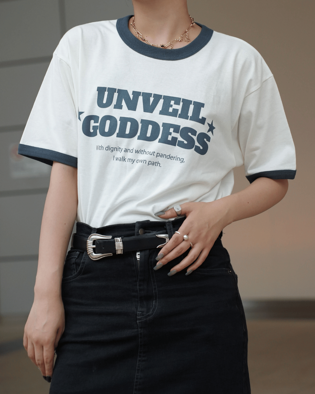 UNVEIL GODDESS リンガーTシャツ – 福寿外貌 UNVEIL GODDESS リンガーTシャツ – 福寿外貌
