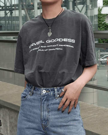 UNVEIL GODDESS ピグメントダイTシャツ