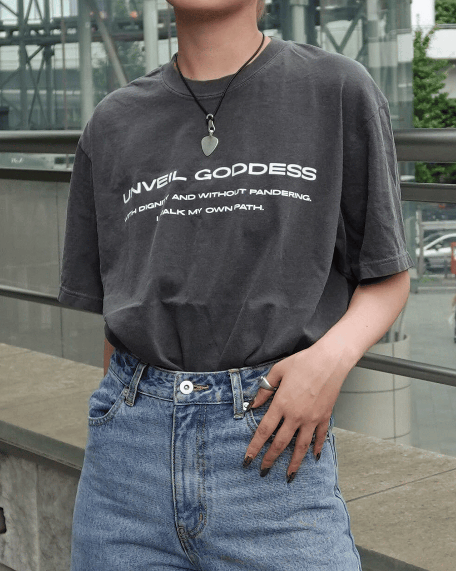UNVEIL GODDESS ピグメントダイTシャツ