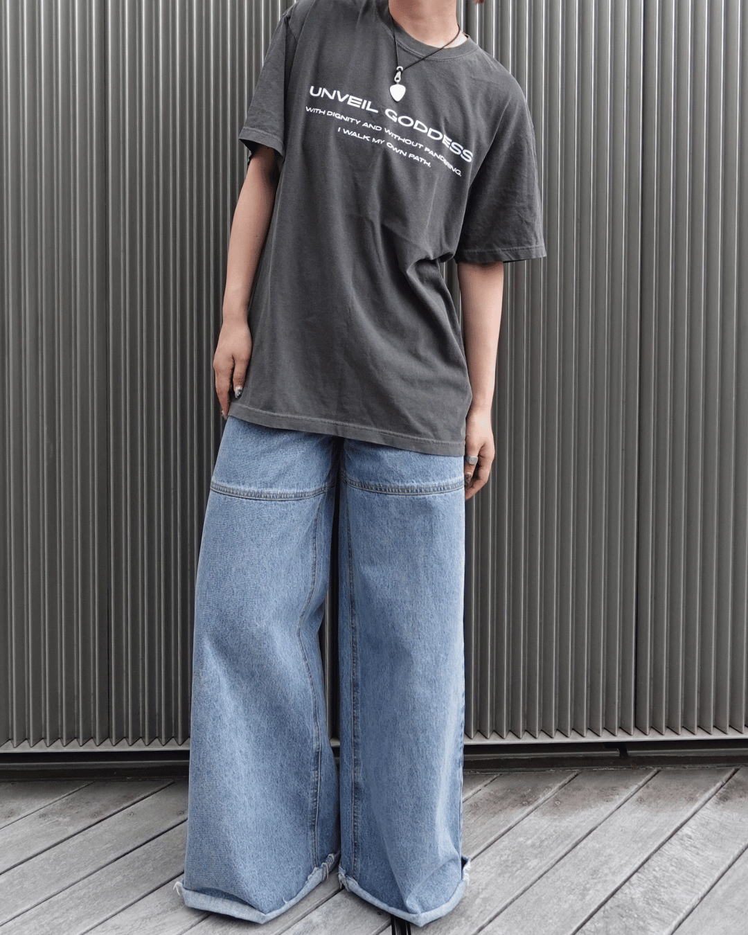 UNVEIL GODDESS ピグメントダイTシャツ