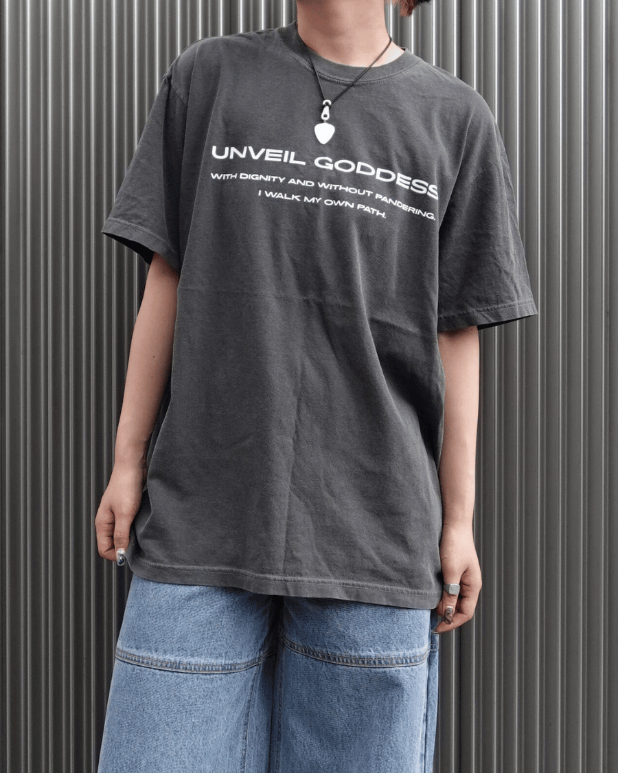 UNVEIL GODDESS ピグメントダイTシャツ