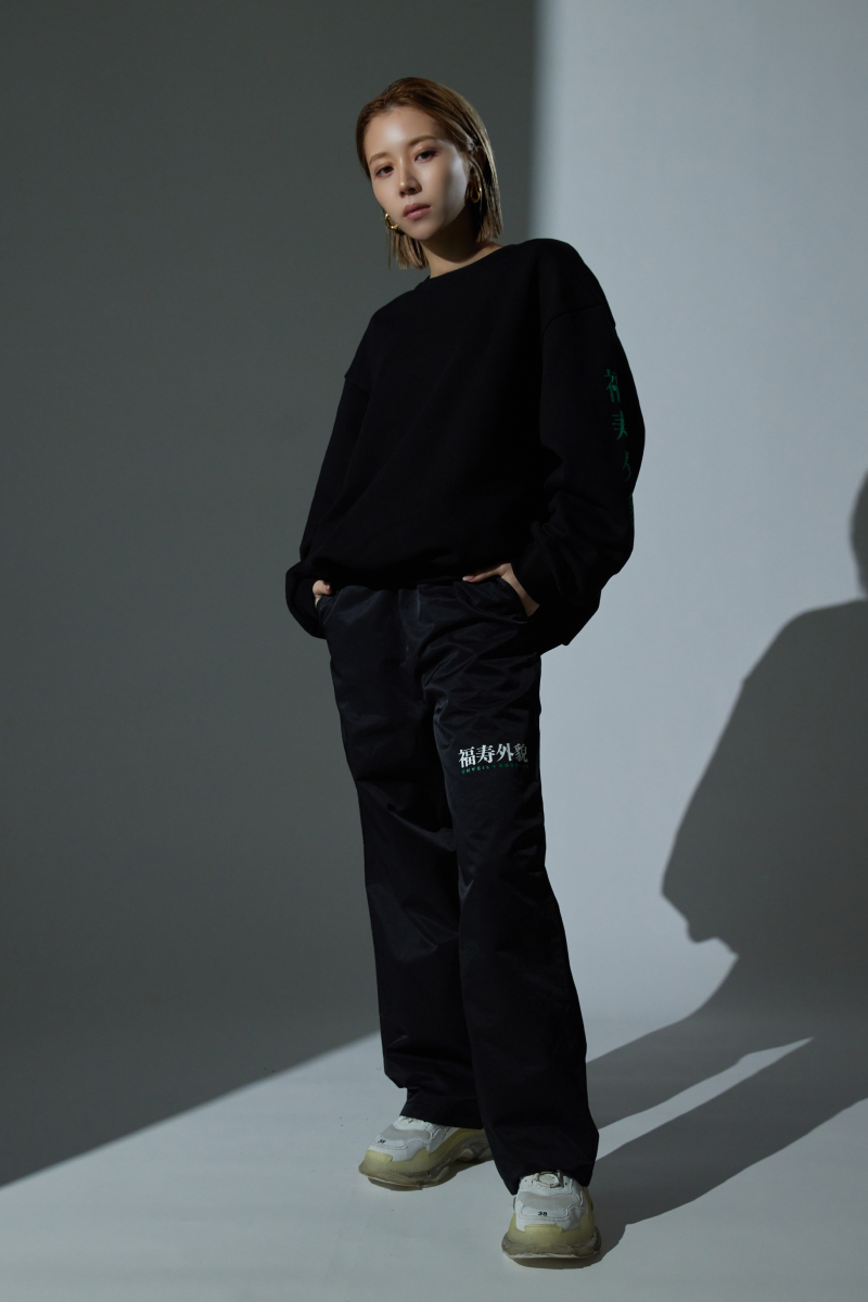 Logo straight pants